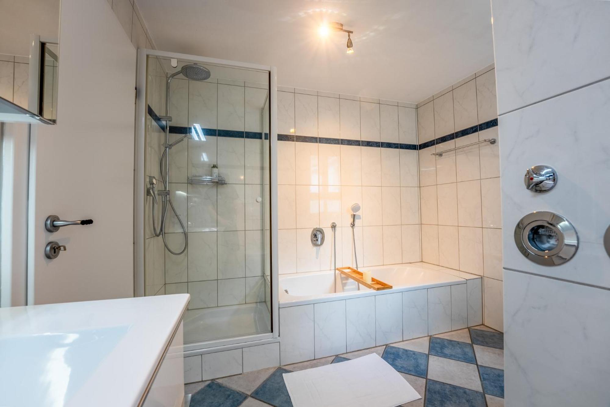 Schlossberg Residences - Markplatz City-Apartment 바인하임 외부 사진