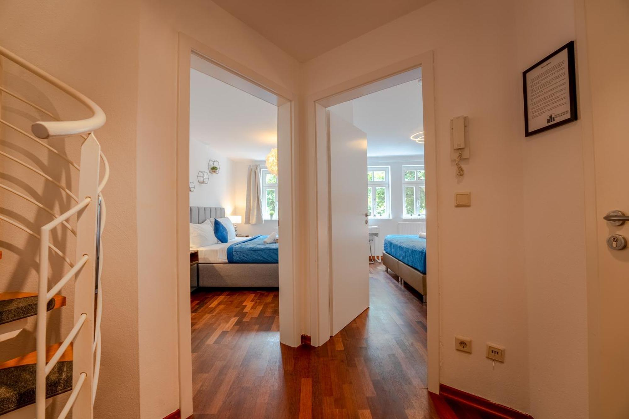Schlossberg Residences - Markplatz City-Apartment 바인하임 외부 사진